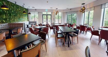 Village Hotel St David's, Nr Chester