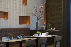 Bar (in der Unterkunft)