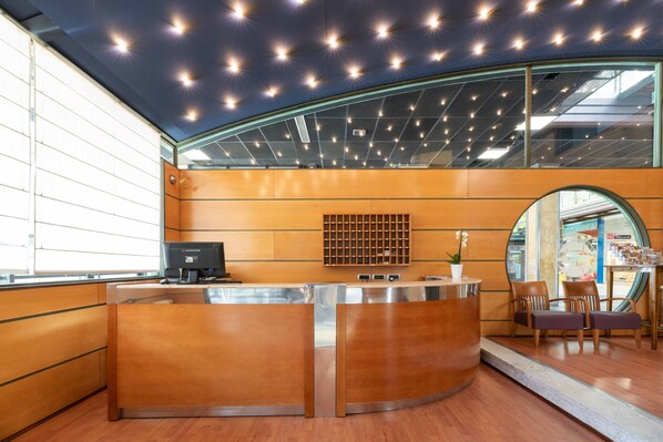 Lobby - Exe Area Central (Santiago de Compostela)