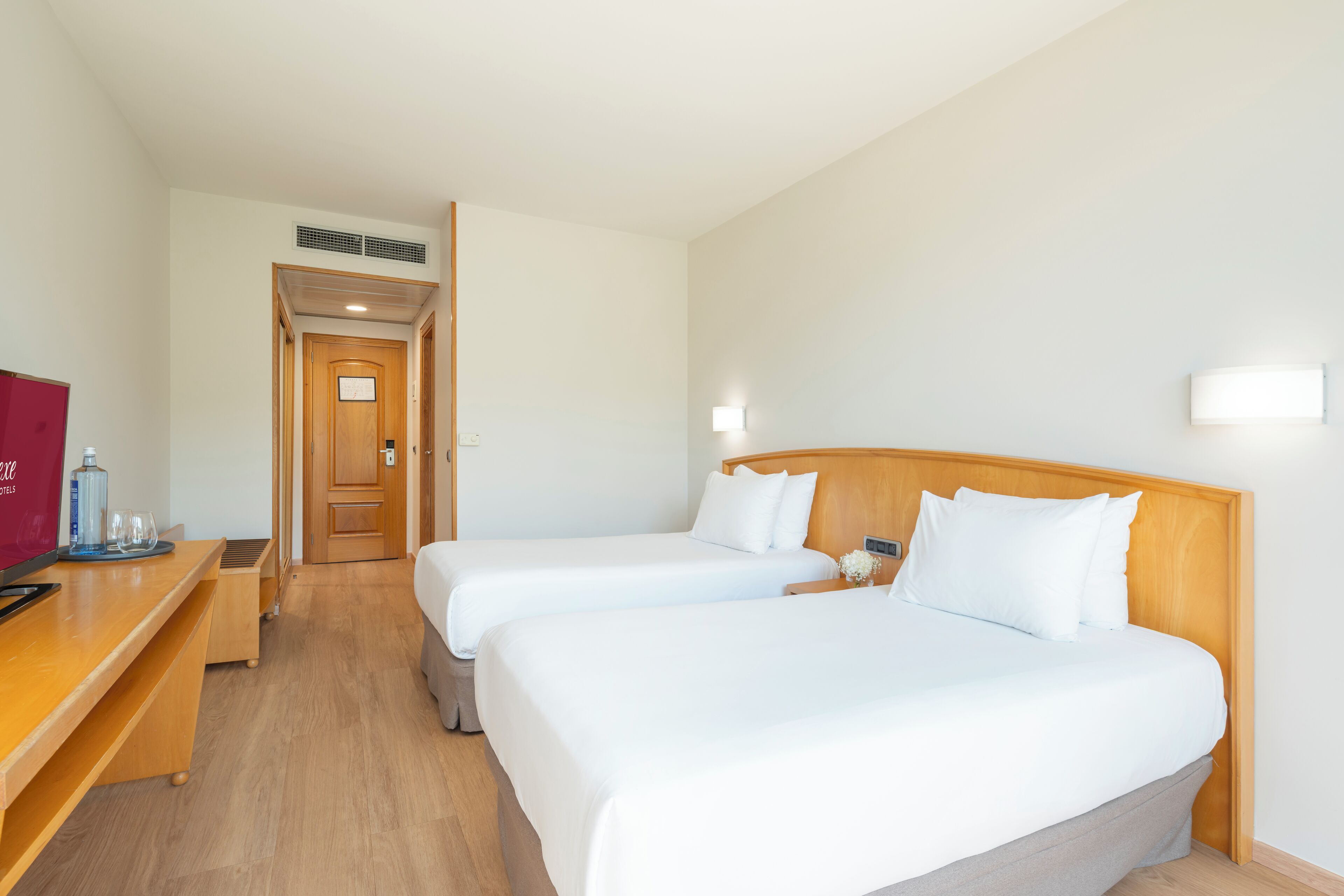 1 bedroom, minibar, desk, blackout curtains