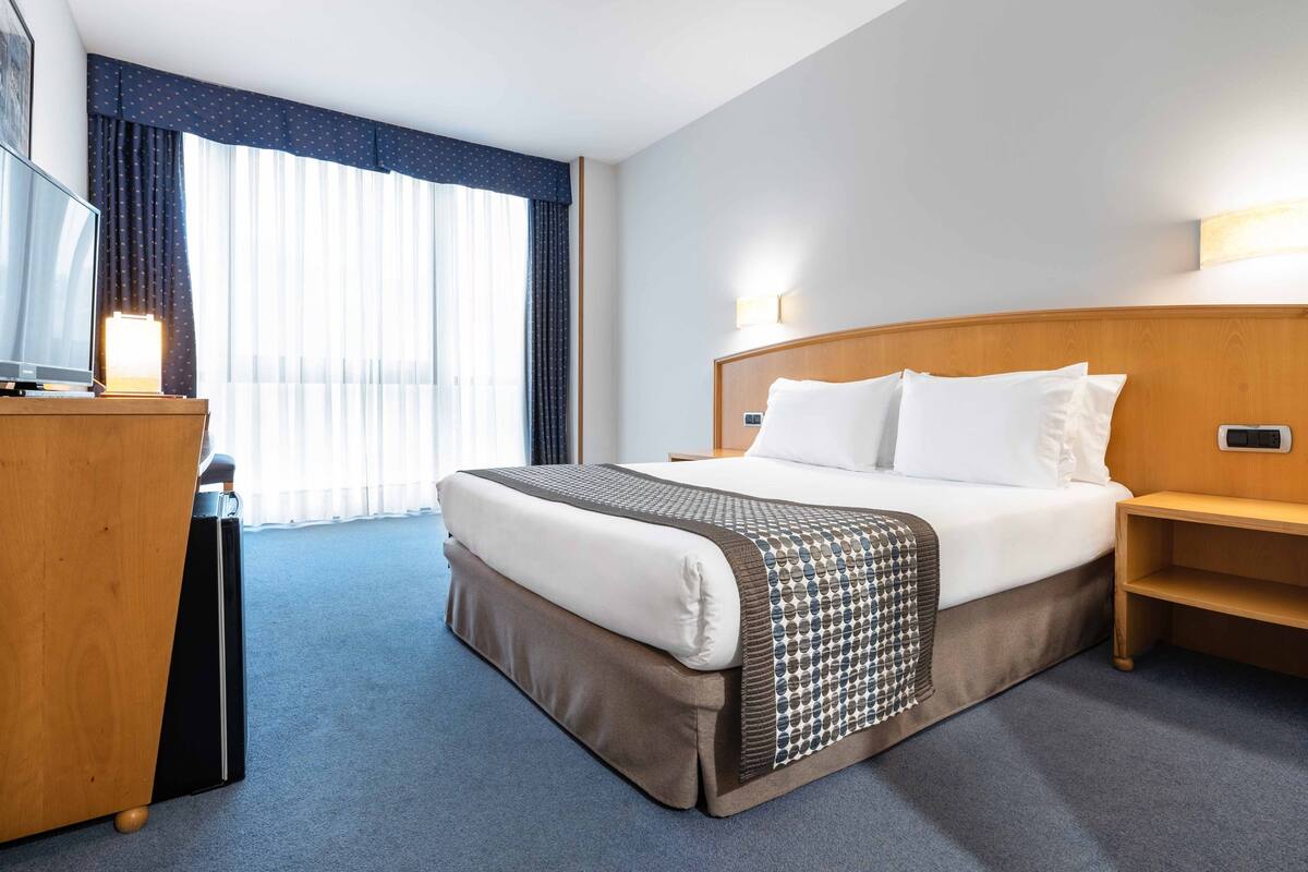 Minibar, Schreibtisch, Verdunkelungsvorhänge, kostenloses WLAN