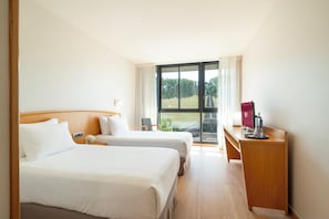 1 bedroom, minibar, desk, blackout curtains