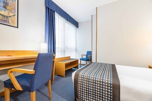 Minibar, Schreibtisch, Verdunkelungsvorhänge, kostenloses WLAN