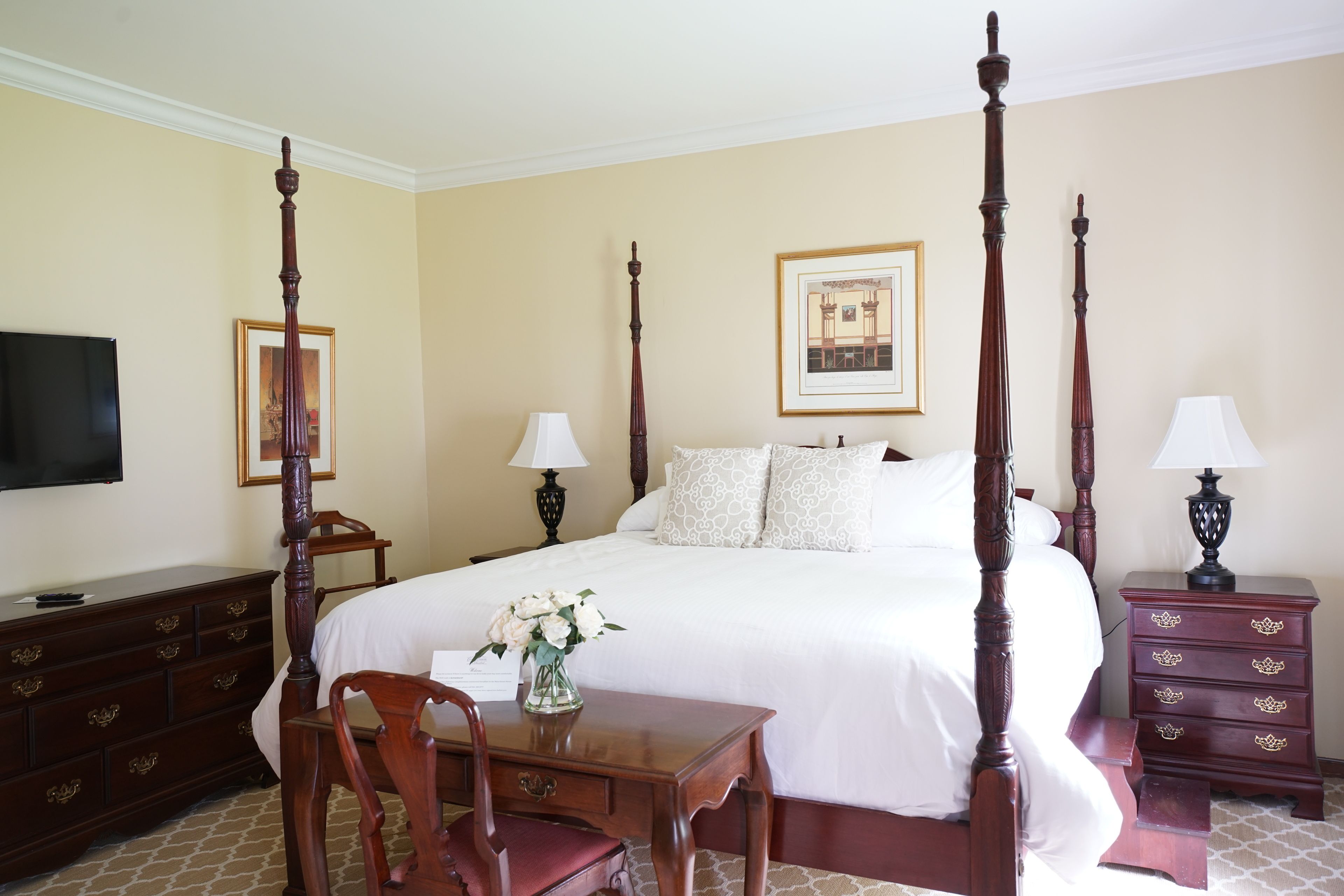 deluxe room, 1 king bed | desk, iron/ironing board, free cots/infant beds, rollaway beds