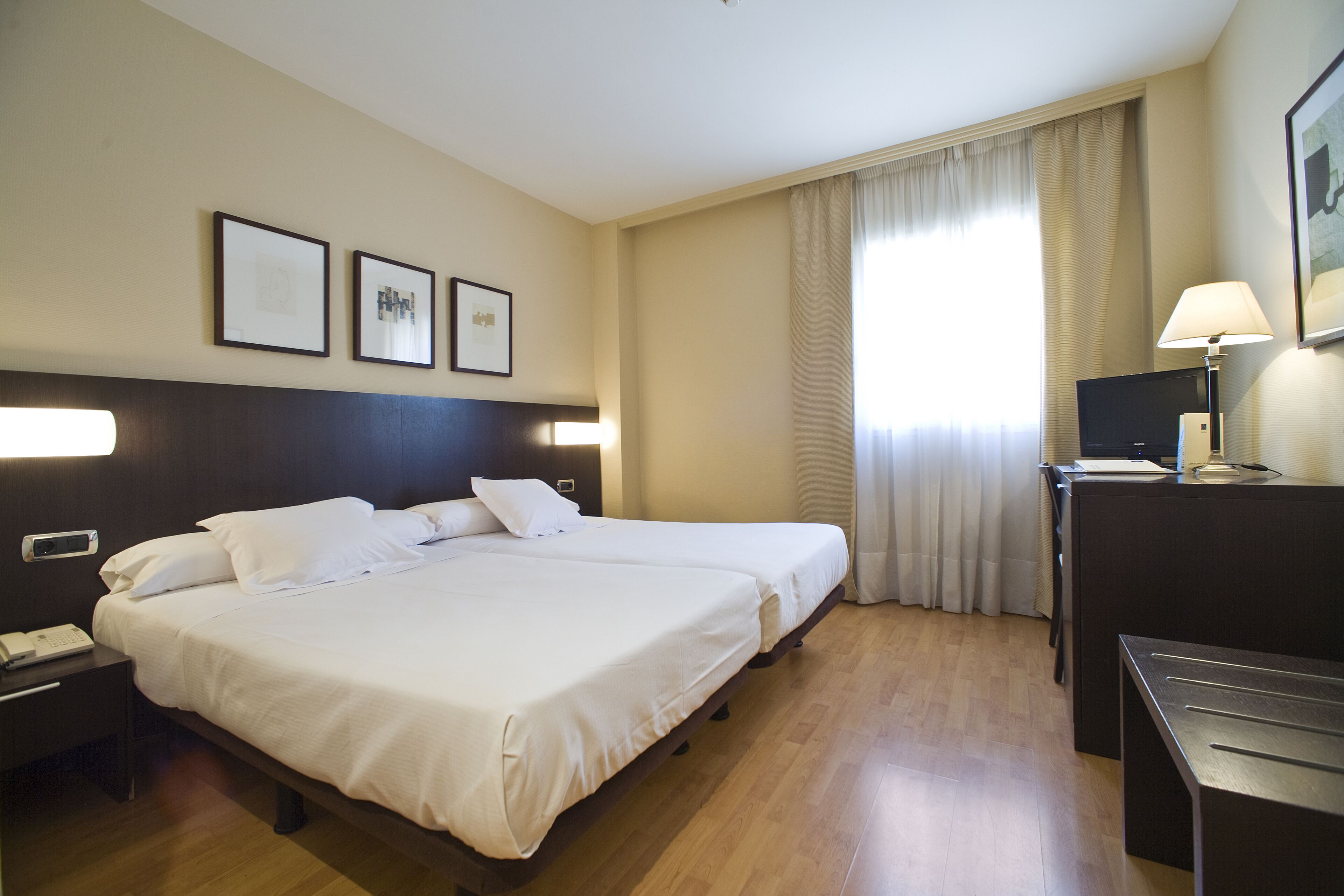 Minibar, desk, iron/ironing board, free WiFi