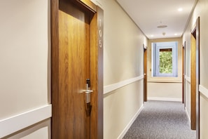 Double Room | Living area | 27-inch flat-screen TV with digital channels, TV
