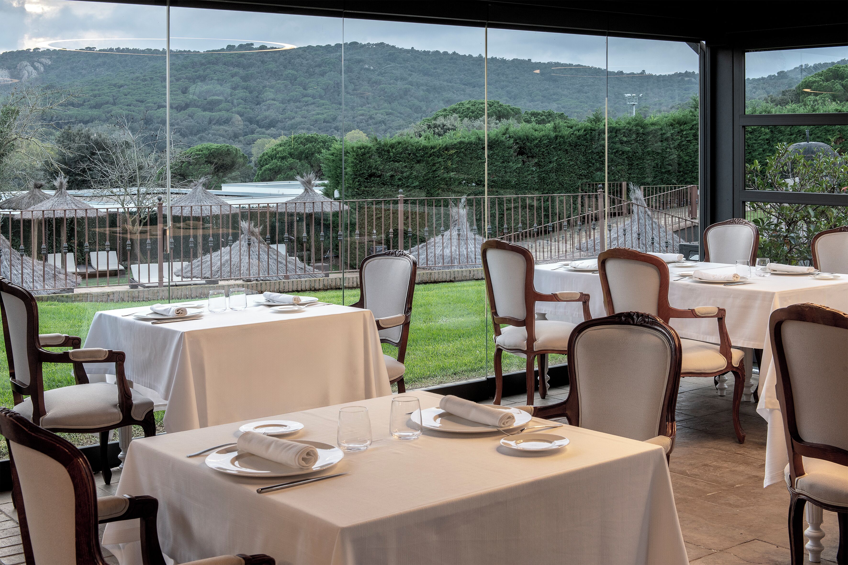 Näkymät puutarhaan 