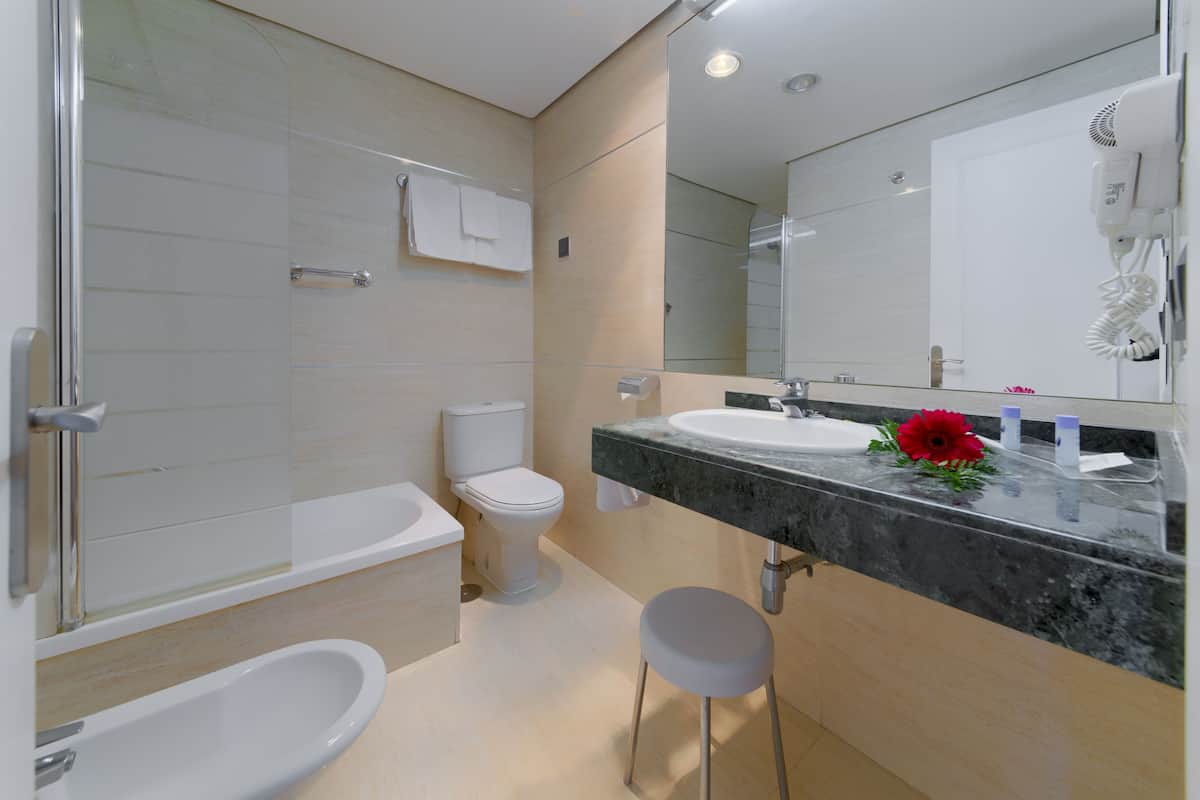 minibar, in-room safe, desk, soundproofing