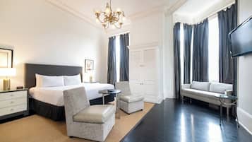 Melrose Grande Balcony | 1 bedroom, premium bedding, down duvets, pillow-top beds