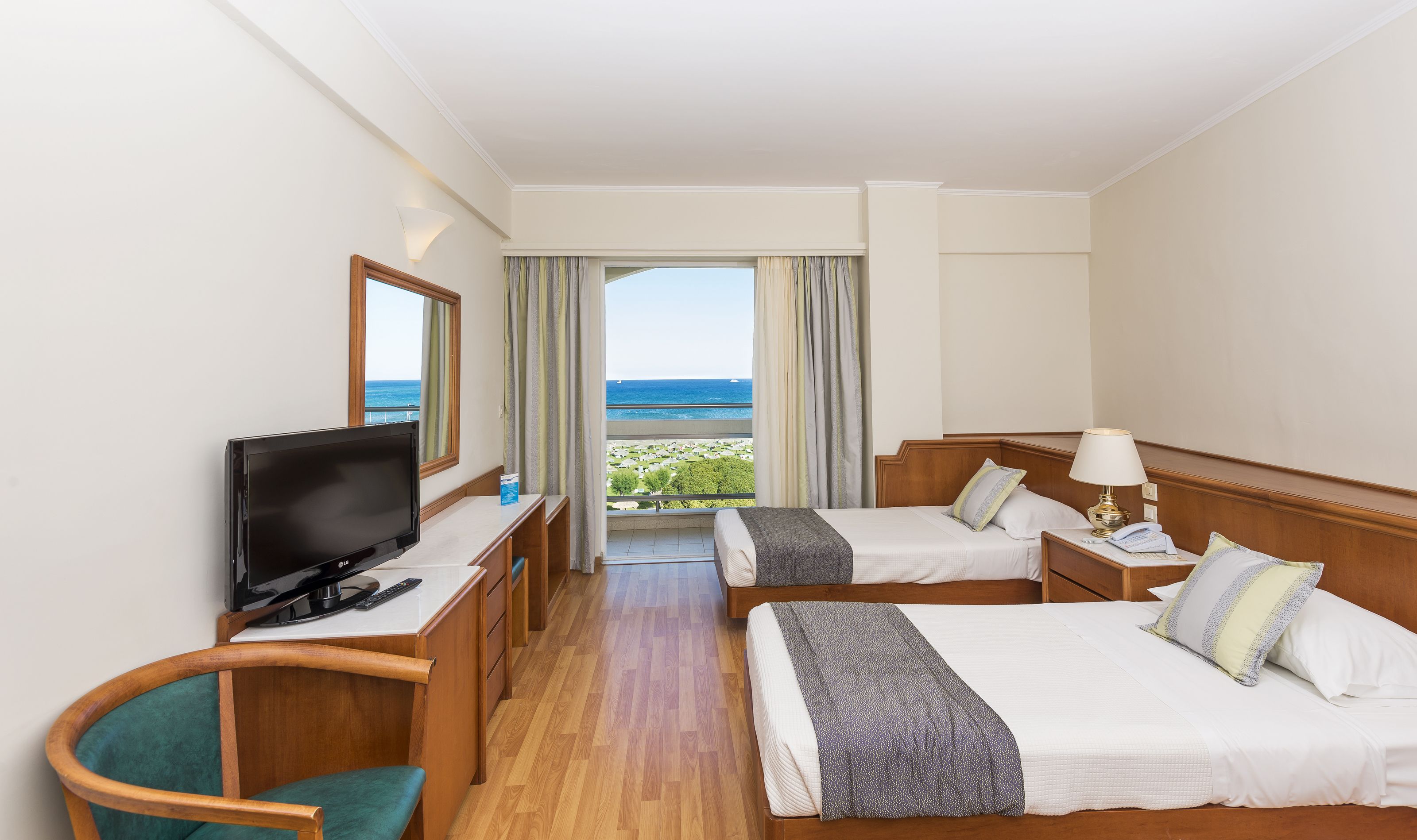 Photo - Apollo Beach