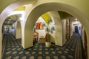 Hypo-allergenic bedding, minibar, in-room safe, desk