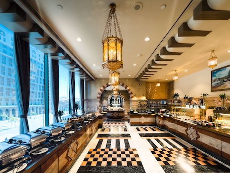 ๋งค์ผ ๋ทํ ์์นจ ์์ฌ(1์ธ๋น SAR 75)