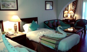 Egyptian cotton sheets, premium bedding, minibar, in-room safe
