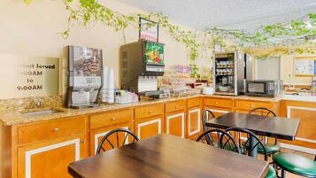 Breakfast area