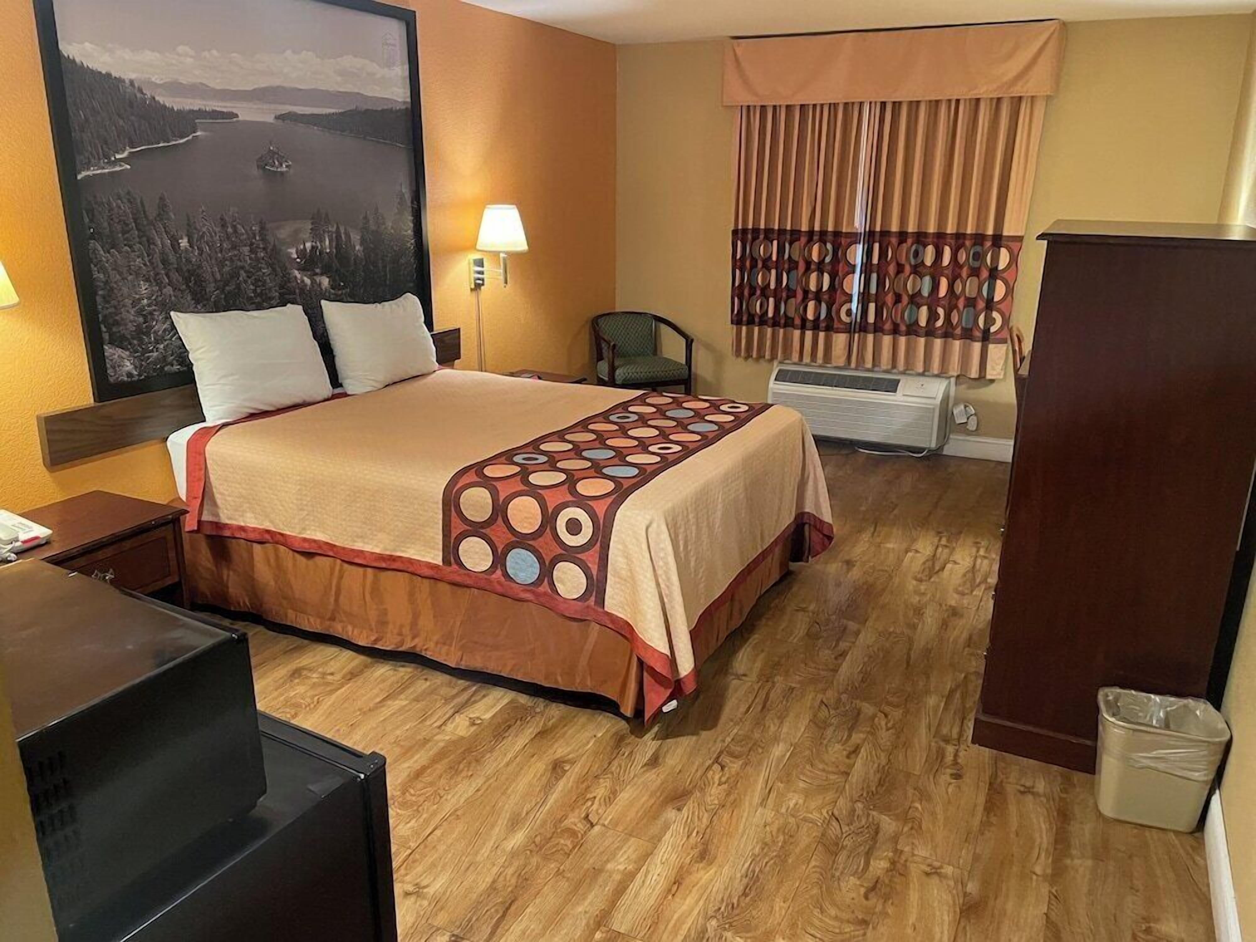 Desk, blackout drapes, iron/ironing board, free WiFi