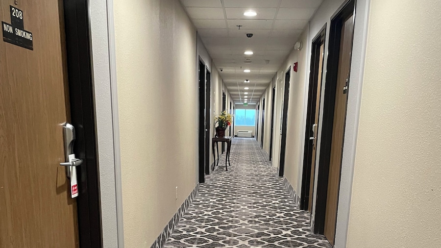 Harvest Inn, Dixon/ UC Davis.