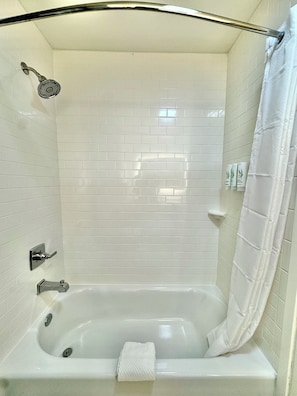 Room, 2 Queen Beds, Non Smoking | Bathroom | Free toiletries, towels