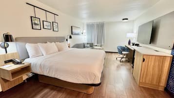 Standardrum - 1 kingsize-säng - icke-rökare | Skrivbord, strykjärn/strykbräda, gratis barnsängar och gratis wi-fi