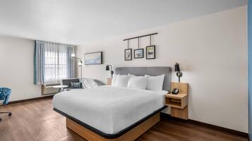 1 King Bed, Executive Room, Sofa Bed