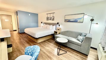 Business kamer, 1 kingsize bed, niet-roken | Een bureau, een strijkplank/strijkijzer, gratis babybedden, gratis wifi