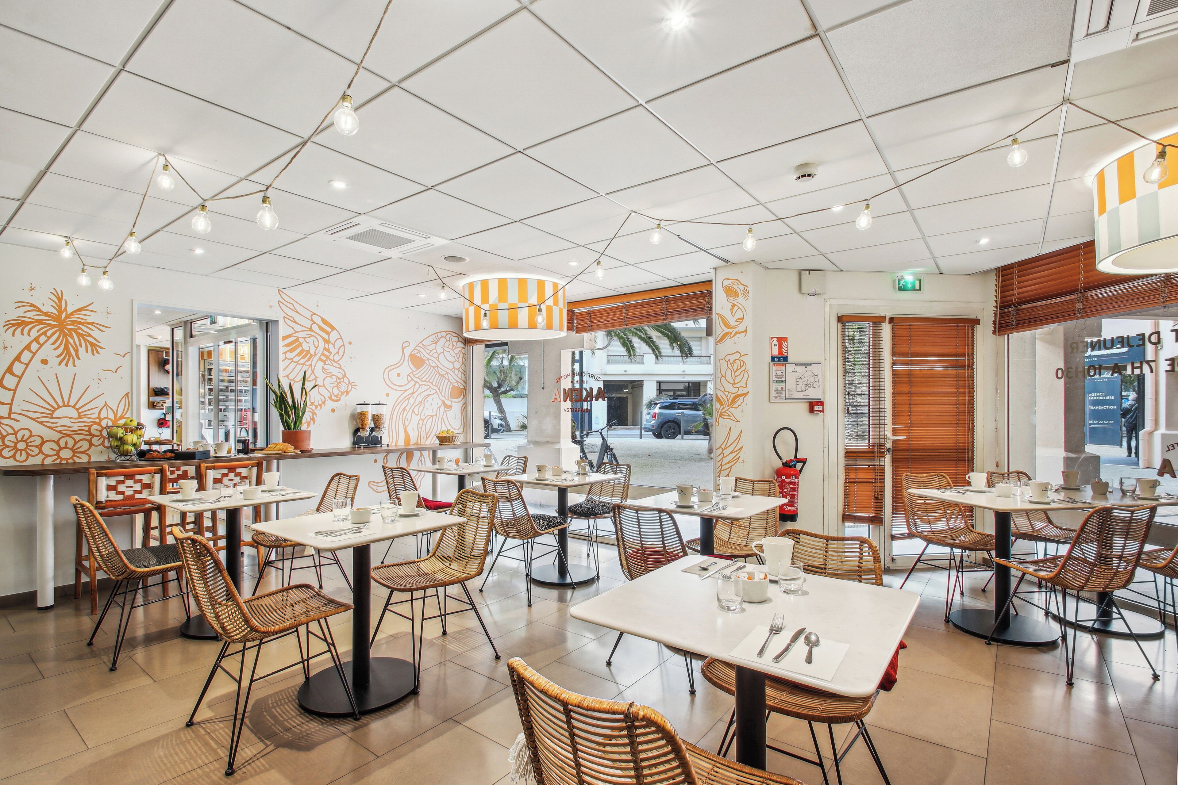 daily buffet breakfast (eur 16 per person)