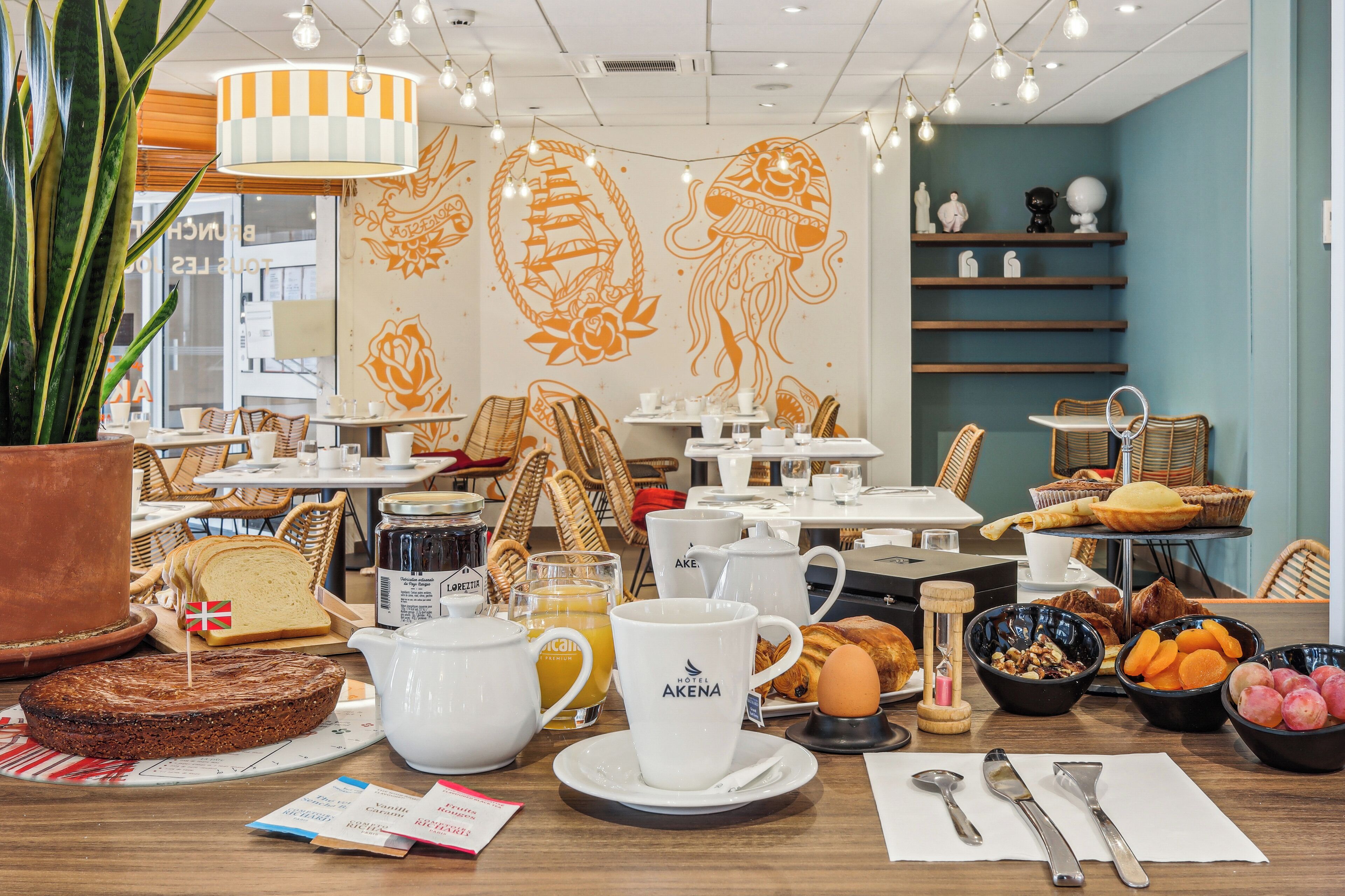 daily buffet breakfast (eur 16 per person)