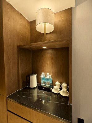 Roba de llit d'alta qualitat, minibar i caixa forta a l'habitació 