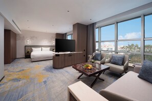 Business Studio Suite | Living area | Flat-screen TV - Liuhua Hotel (Guangzhou)