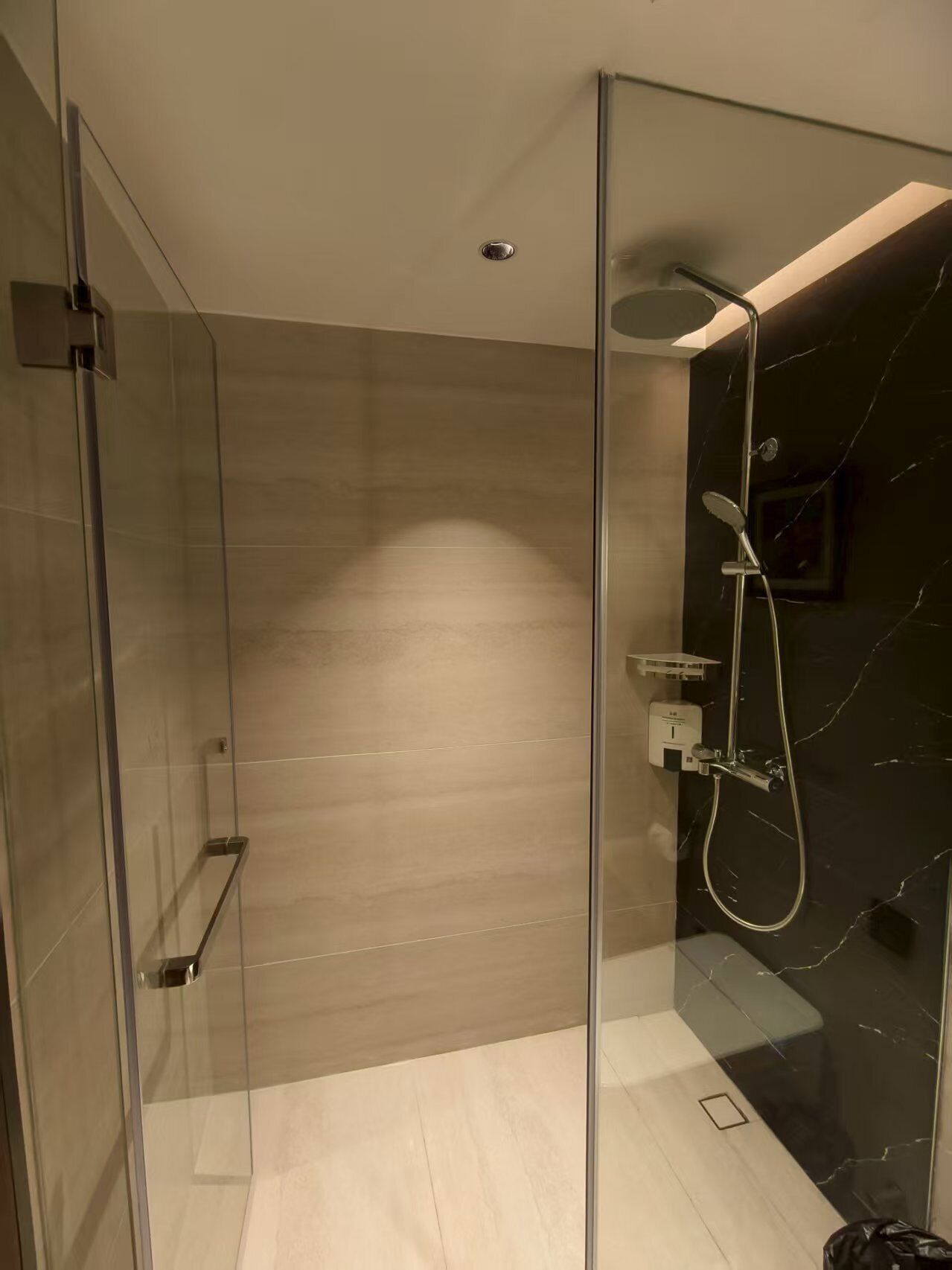 Premium bedding, minibar, in-room safe, soundproofing