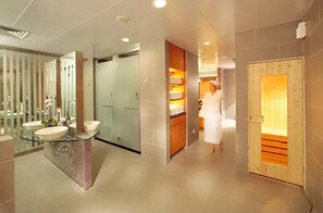 Turkish bath/hammam, body treatments, facials, 2 treatment rooms