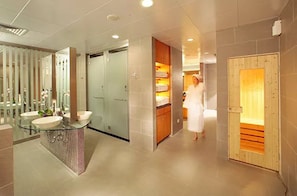 Turkish bath/hammam, body treatments, facials, 2 treatment rooms