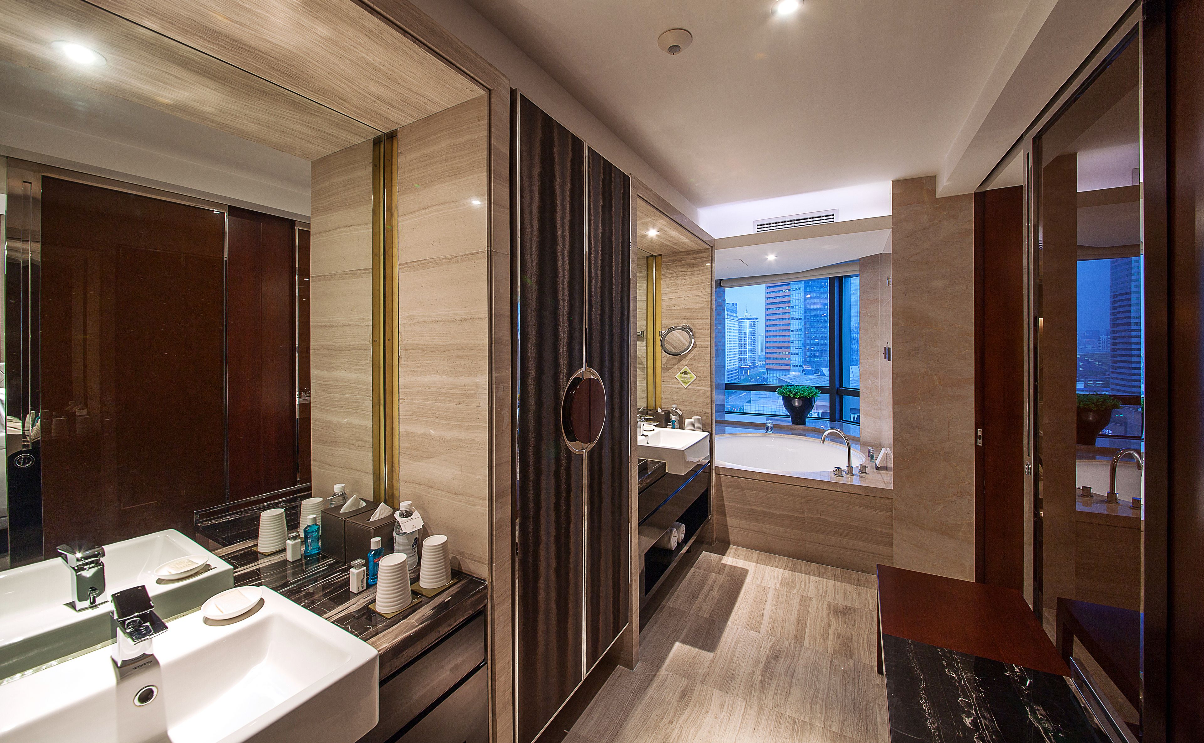 business room | premium bedding, down duvets, minibar, in-room safe