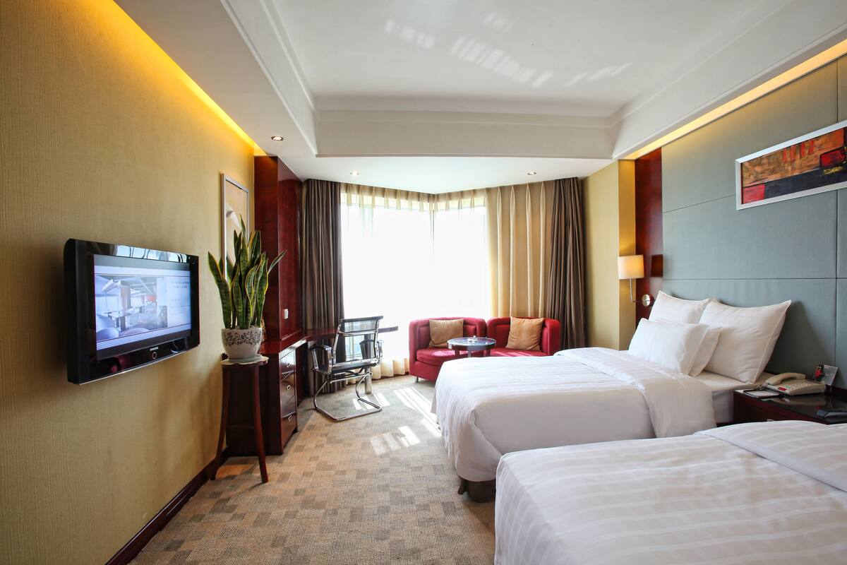 Elite Twin Room, City View | Premium bedding, down comforters, minibar, in-room safe