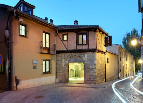 Dorma Casa de los Linajes (2)