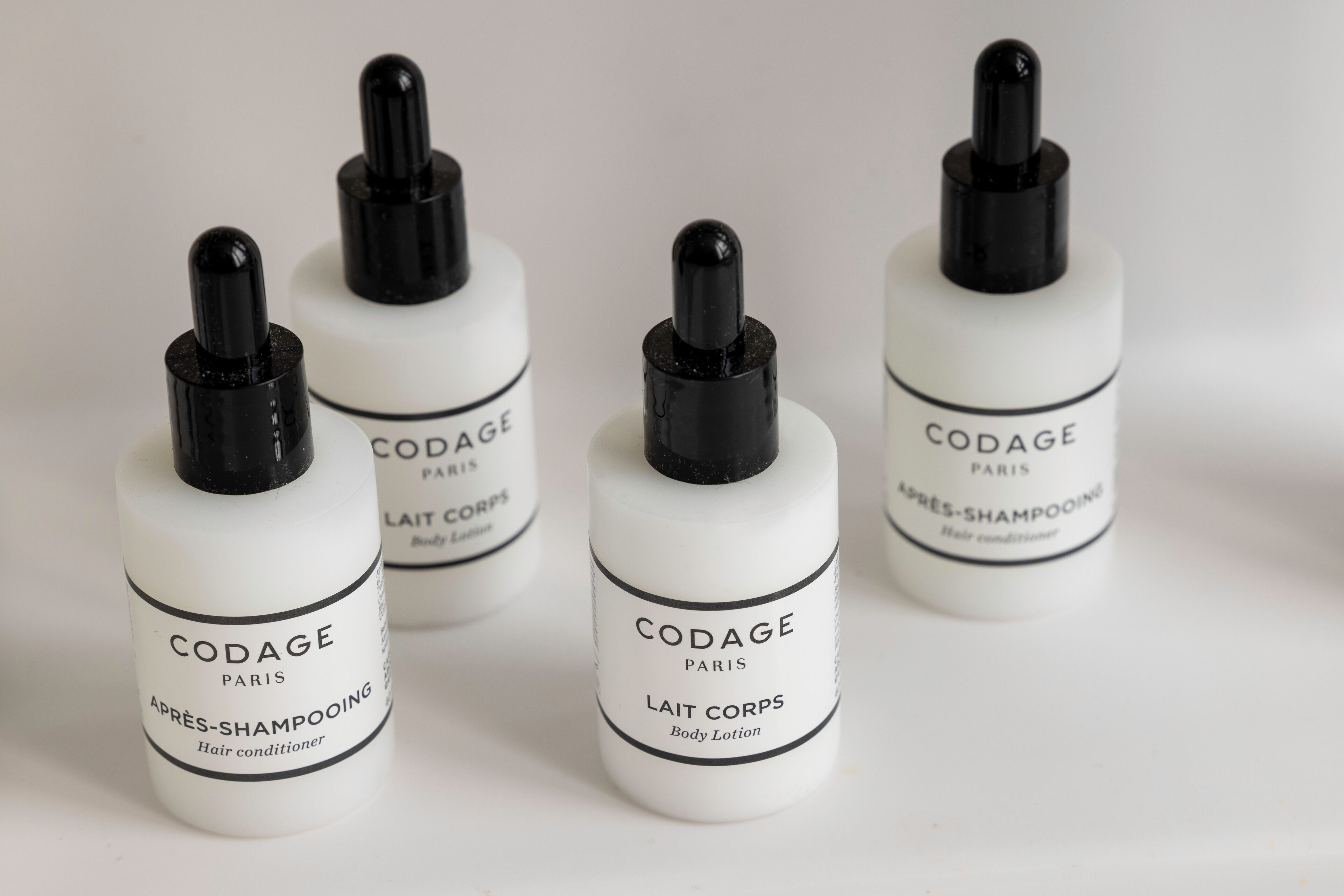 shower, free toiletries, hair dryer, slippers