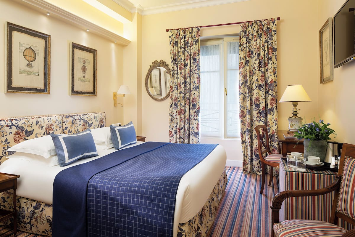 Chambres communicantes | 2 quartos, roupas de cama premium, frigobar, cofres nos quartos