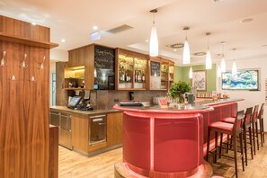 Bar (in der Unterkunft)