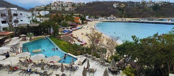 Binniguenda Huatulco & Beach Club