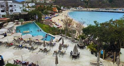 Binniguenda Huatulco & Beach Club