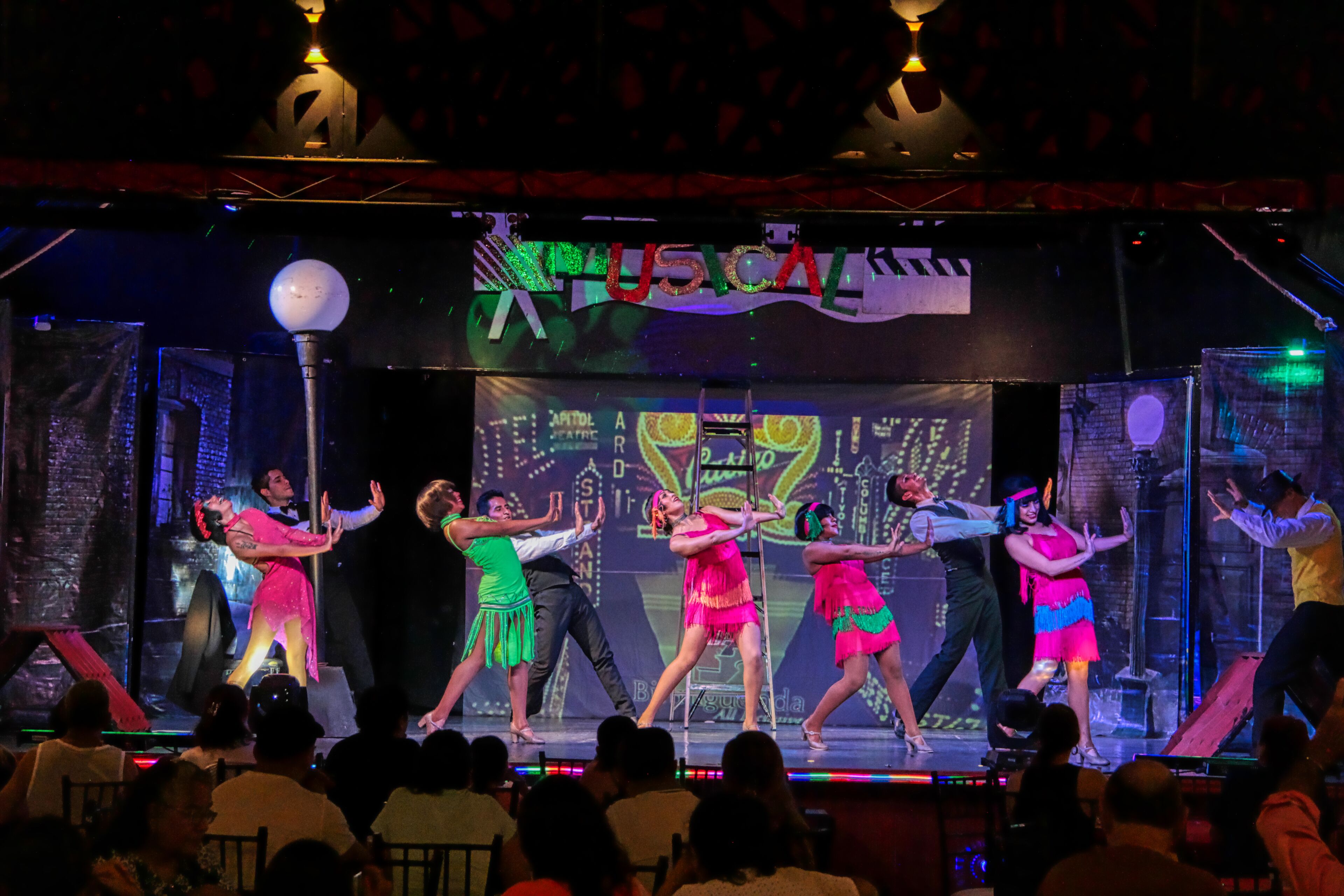 3 restaurants, breakfast, lunch, dinner served; international cuisine