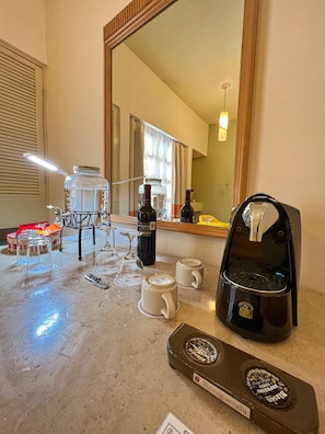 In-room safe, blackout curtains, bed sheets - Binniguenda Huatulco All Inclusive & Beach Club (Santa María Huatulco)