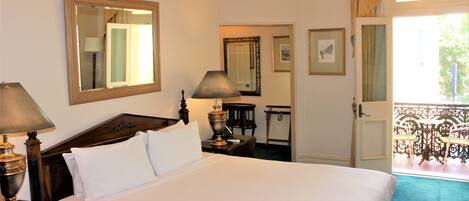 Egyptian cotton sheets, premium bedding, minibar, in-room safe