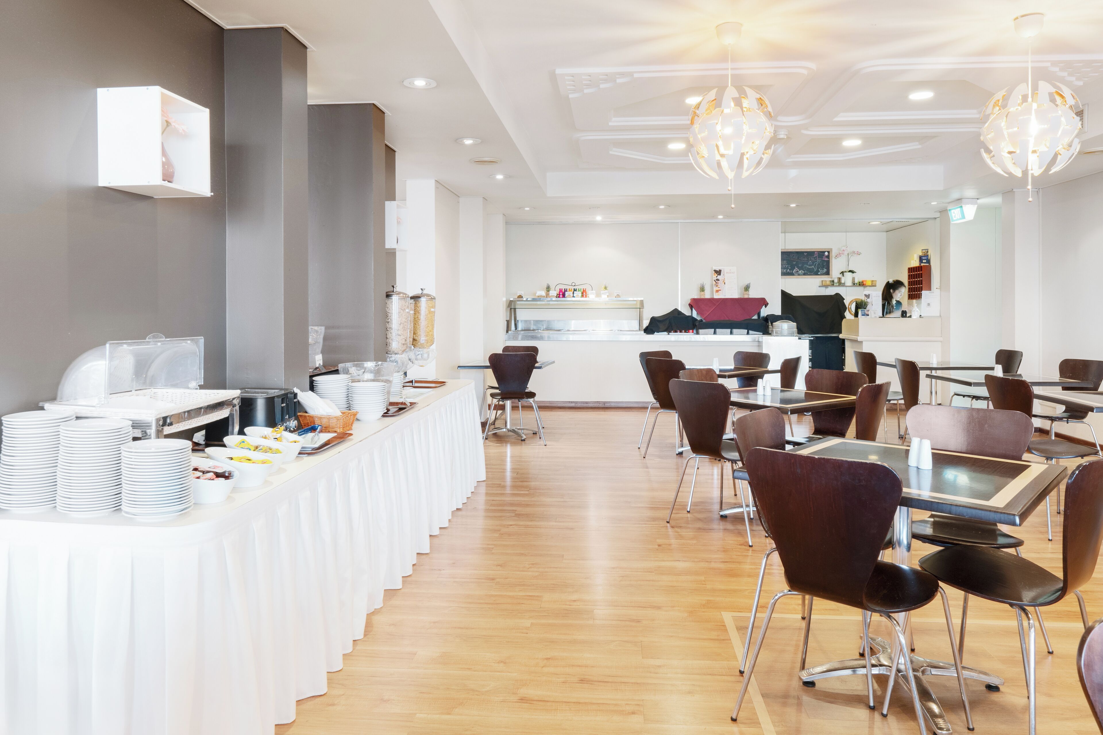 Daily buffet breakfast (AUD 25 per person)