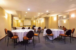 สถานที่จัดงานประชุม