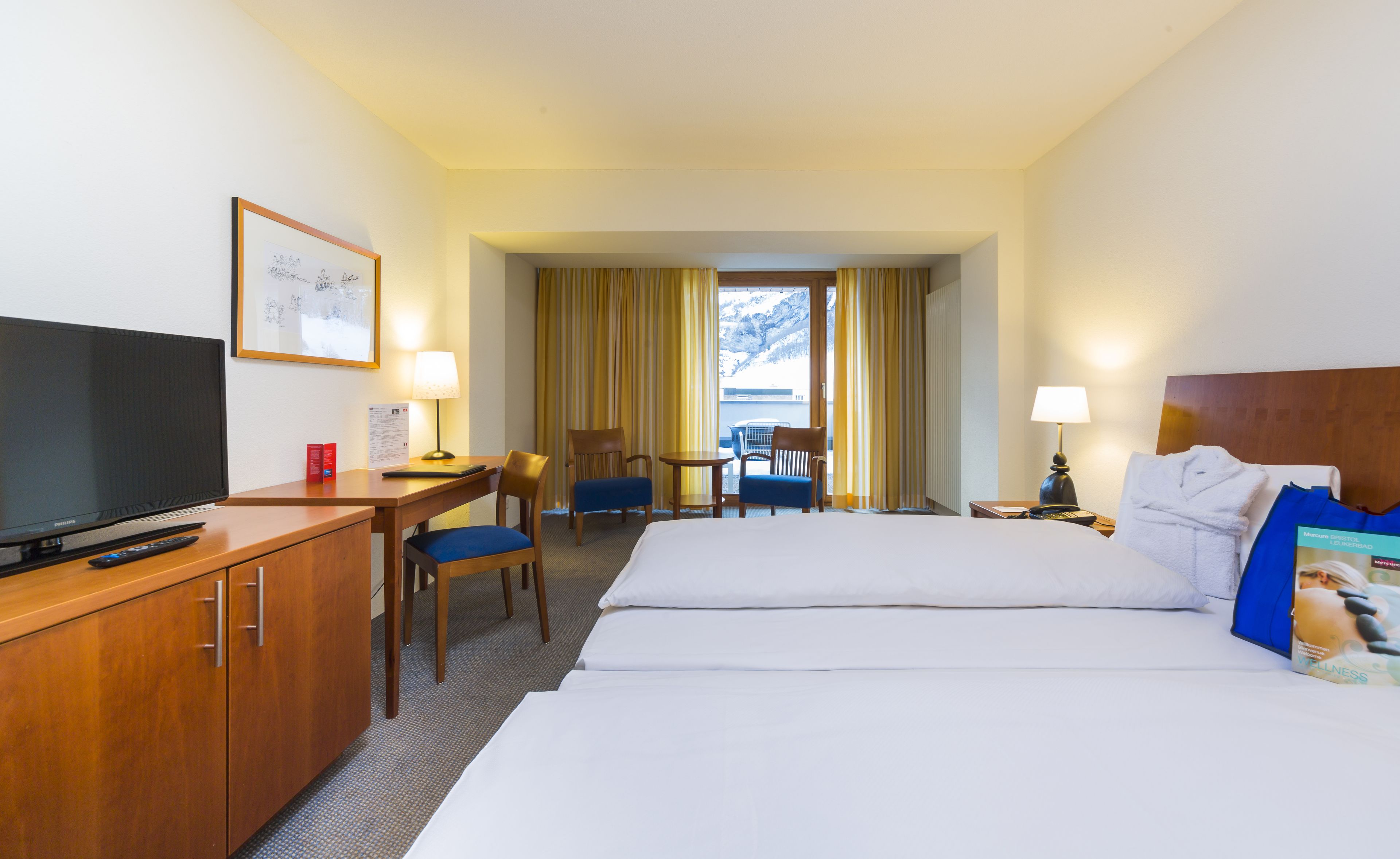 superior double room, 2 single beds, balcony | premium bedding, minibar, in-room safe, desk