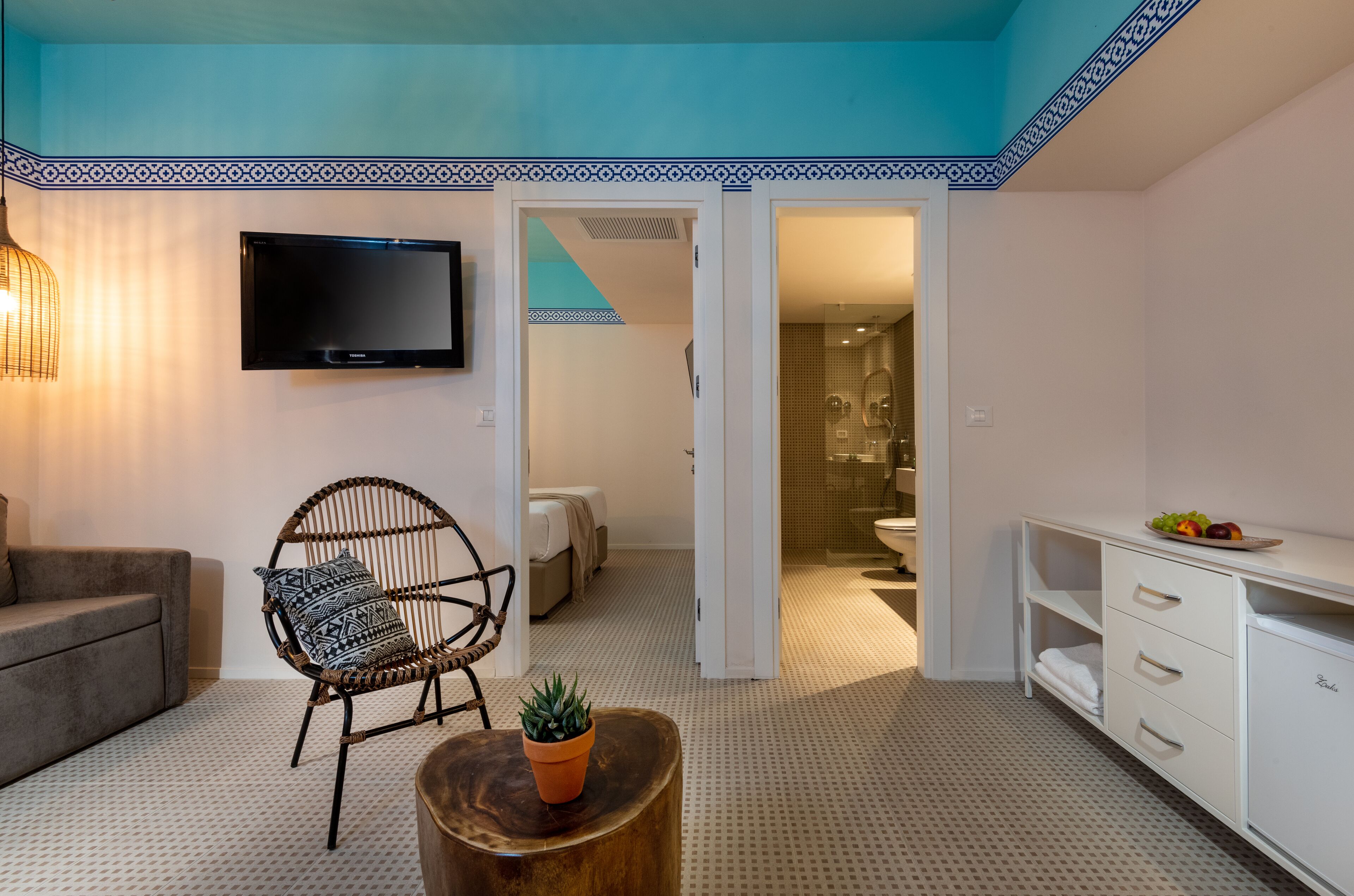 junior suite | 1 bedroom, minibar, in-room safe, iron/ironing board
