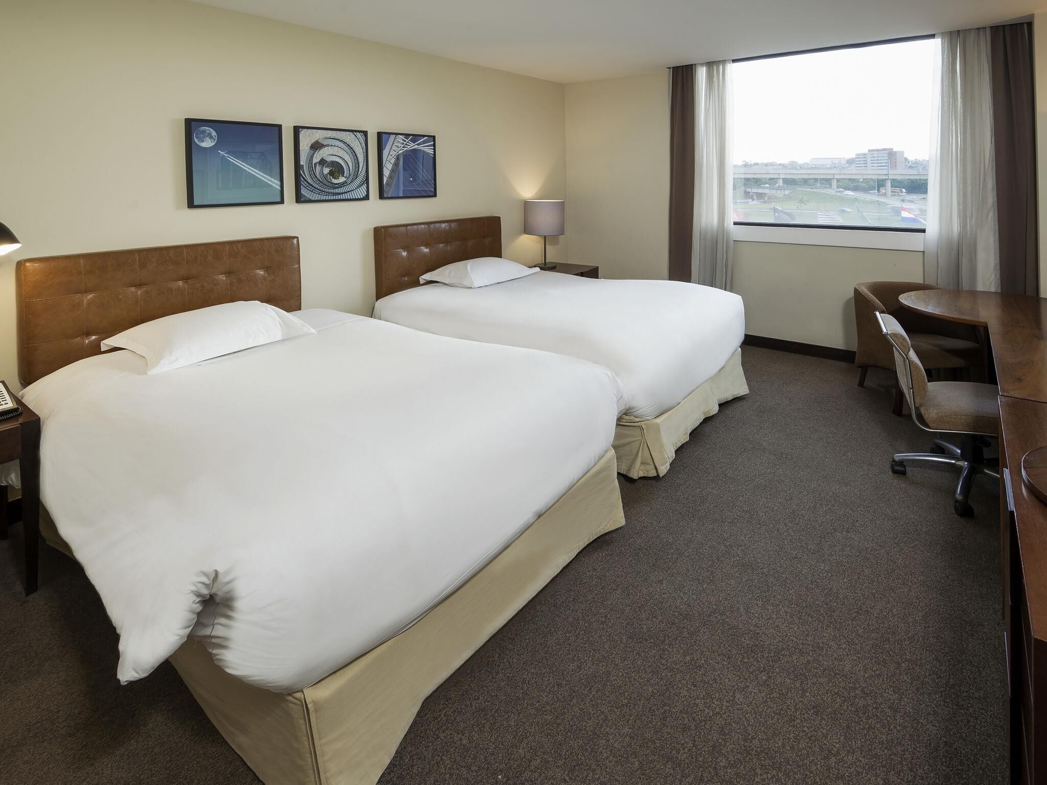 Superior Room, 2 Single Beds, Bathtub