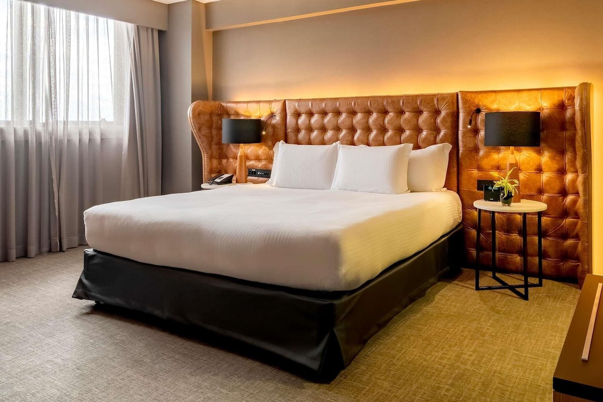 Suite presidencial, 1 cama King size, con acceso al salón lounge del club | Minibar, caja de seguridad en la habitación y escritorio
