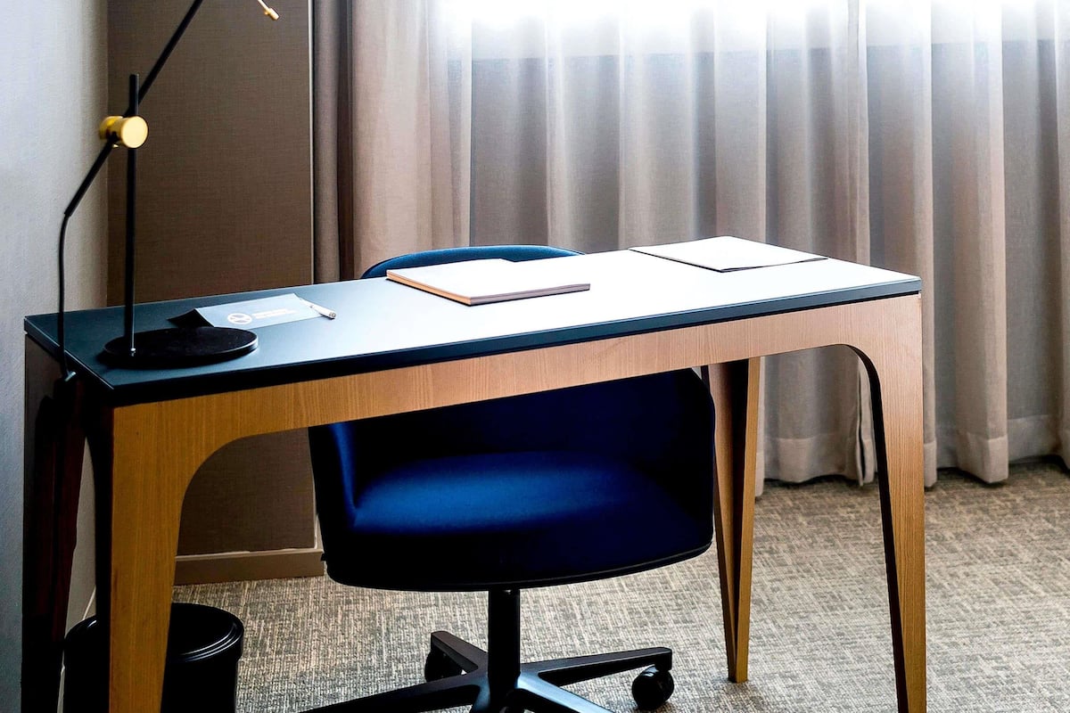 Minibar, in-room safe, desk, laptop workspace