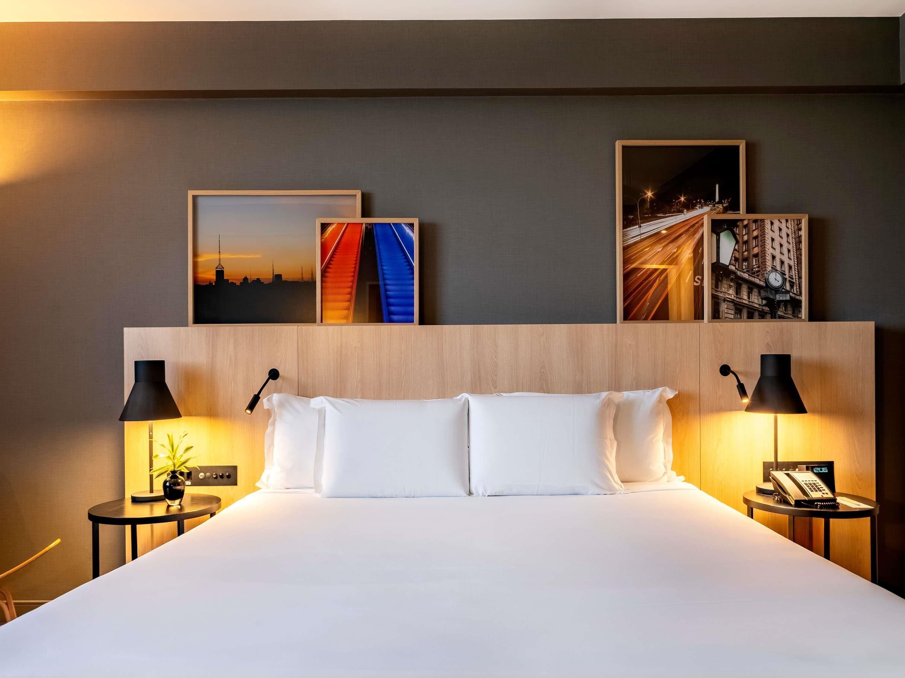 Rom – executive, 1 kingsize-seng, badekar (Club Lounge Access) | Minibar, safe på rommet, skrivebord og skrivebord for bærbar PC